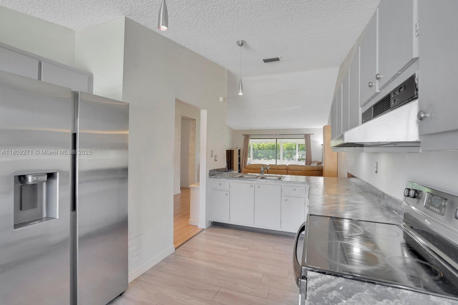 BOYNTON LAKES 2 - Residential