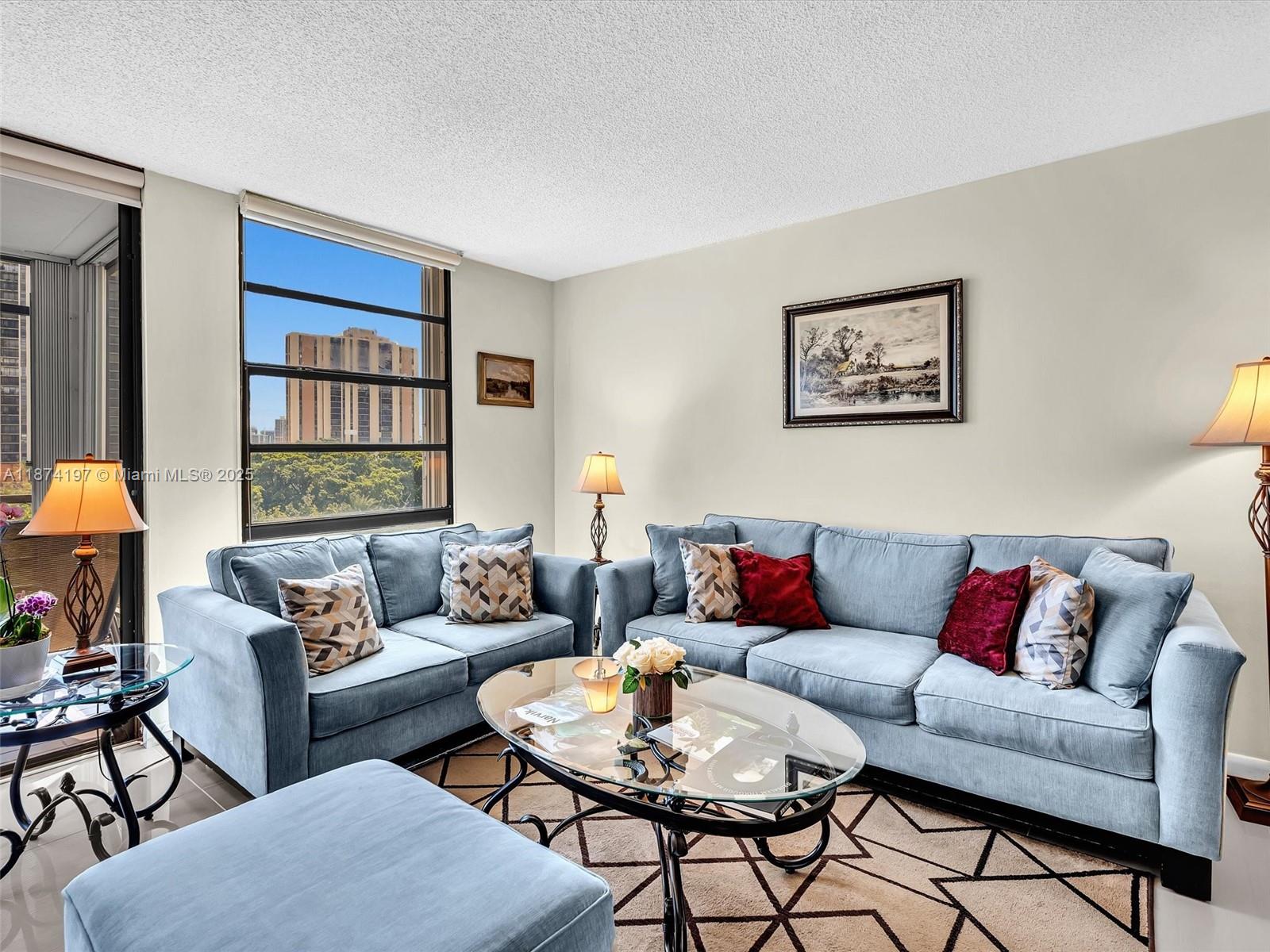 BISCAYA IV CONDO - Residential