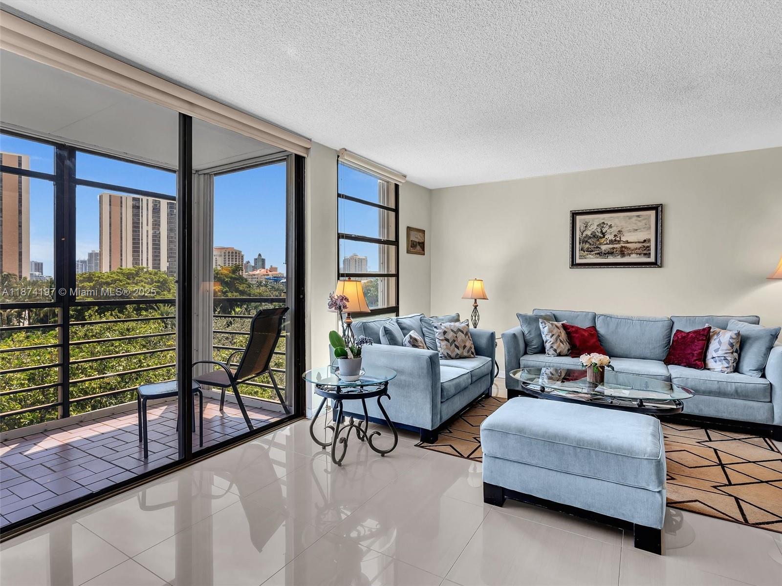 BISCAYA IV CONDO - Residential