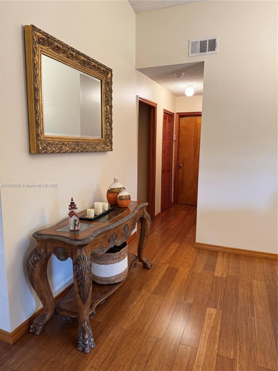 ISLAS CANARIAS HOMES - Residential