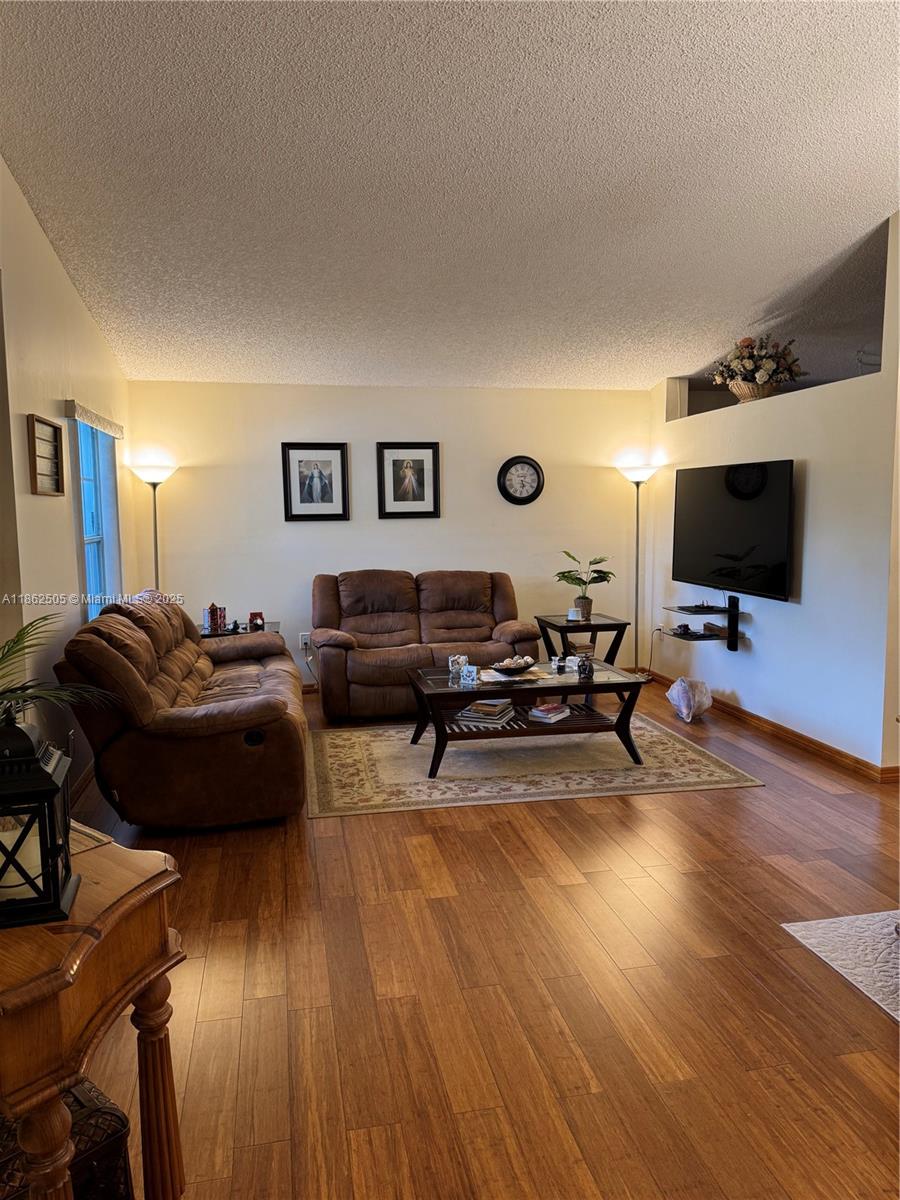 ISLAS CANARIAS HOMES - Residential