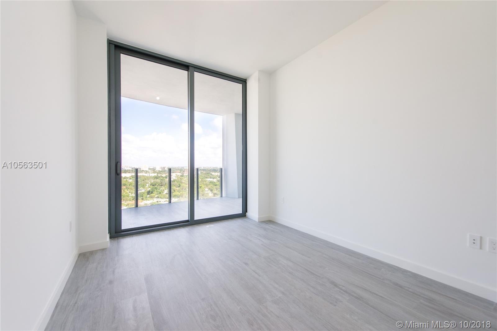 CLUB RESIDENCES AT PARK G - Residential Lease