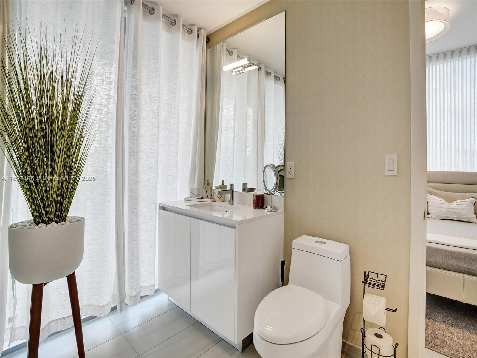 2200 FORT LAUDERDALE BEAC - Residential