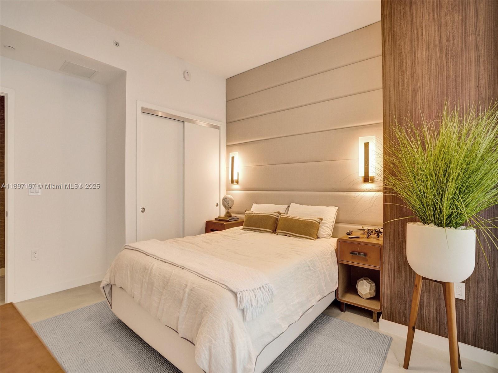 2200 FORT LAUDERDALE BEAC - Residential