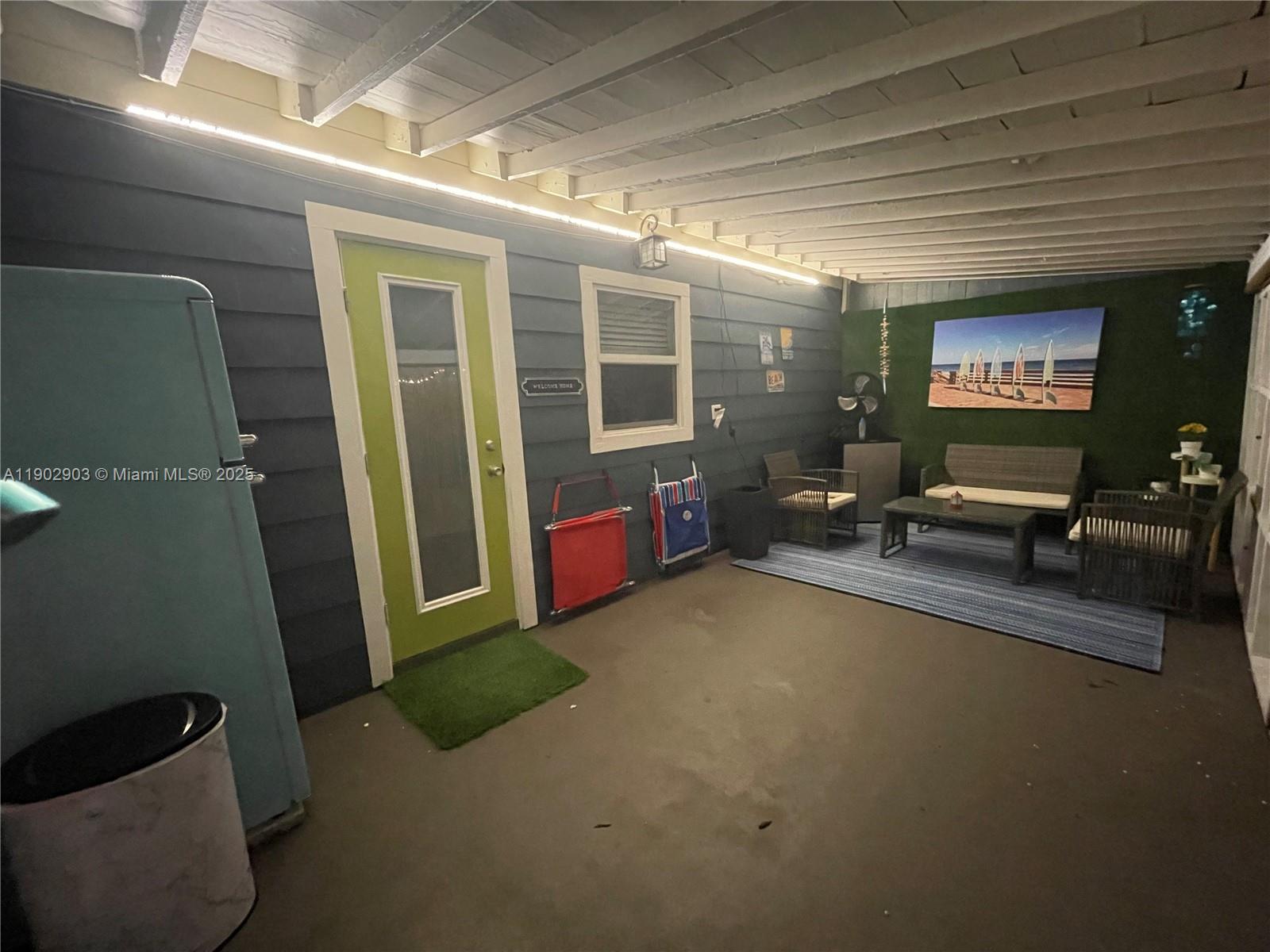 STRANAHANS SUB - Residential Lease