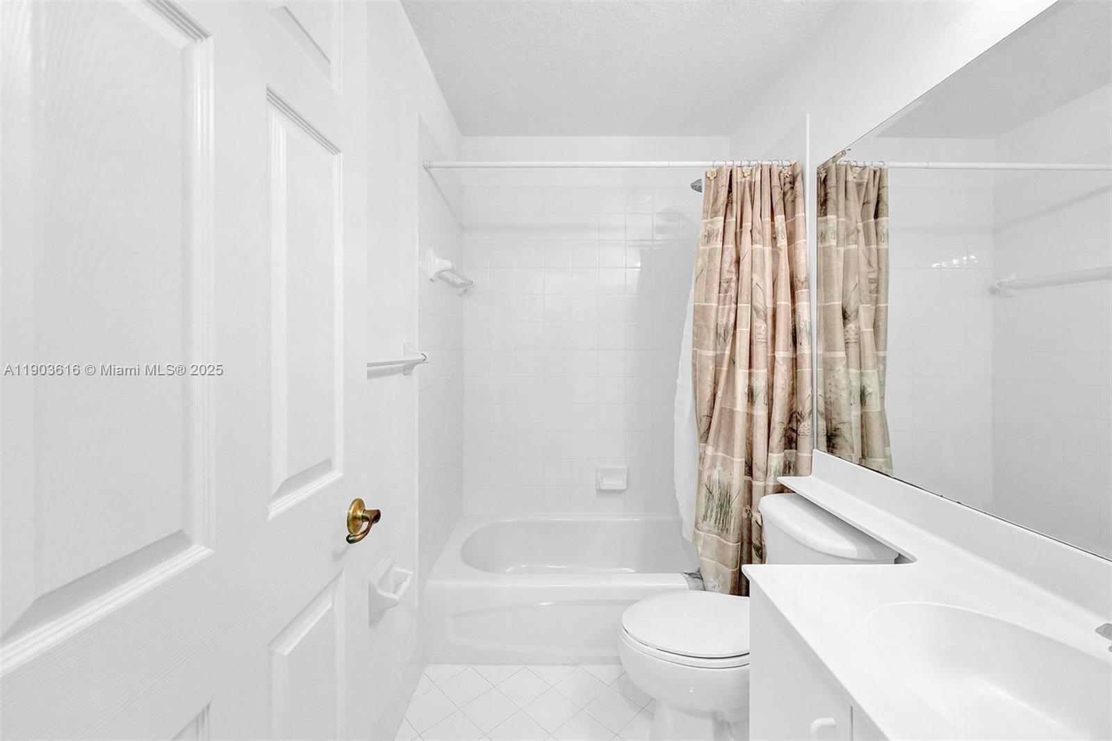 DORAL ISLES MARTINIQUE - Residential Lease