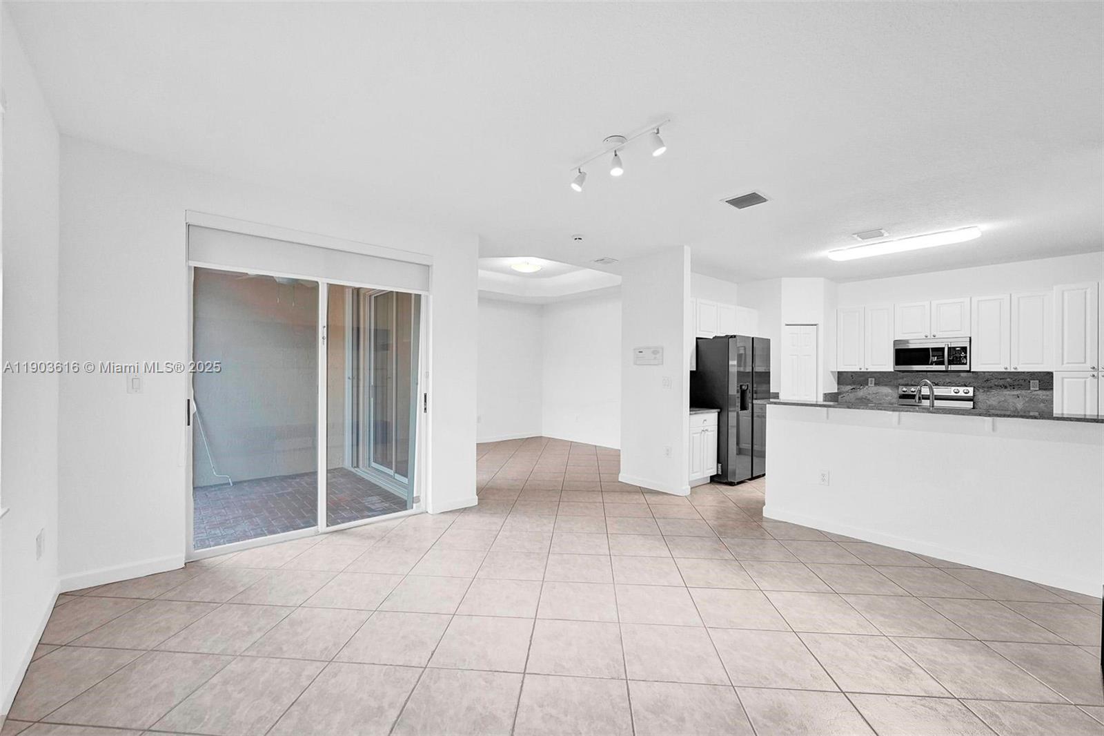 DORAL ISLES MARTINIQUE - Residential Lease