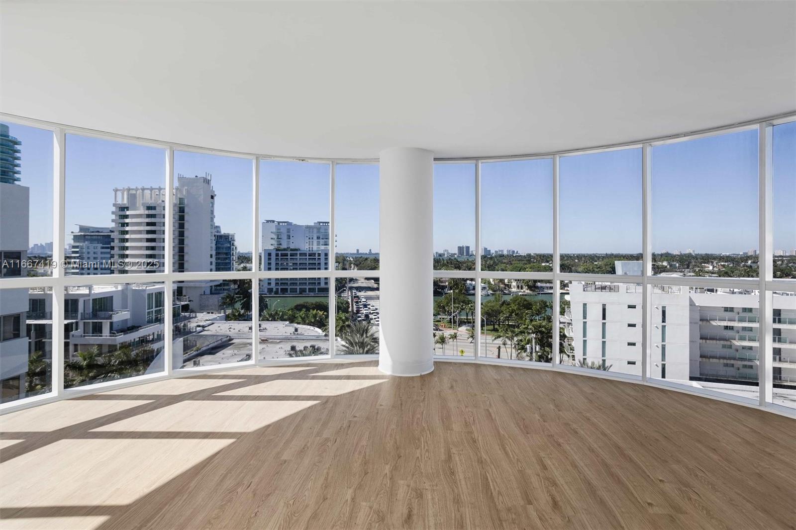 6301 Collins Ave 1005