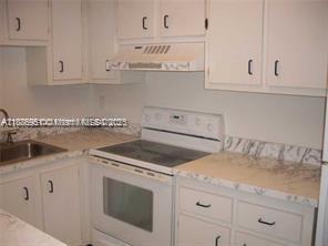 MANORS OF INVERRARY I-10 - Residential