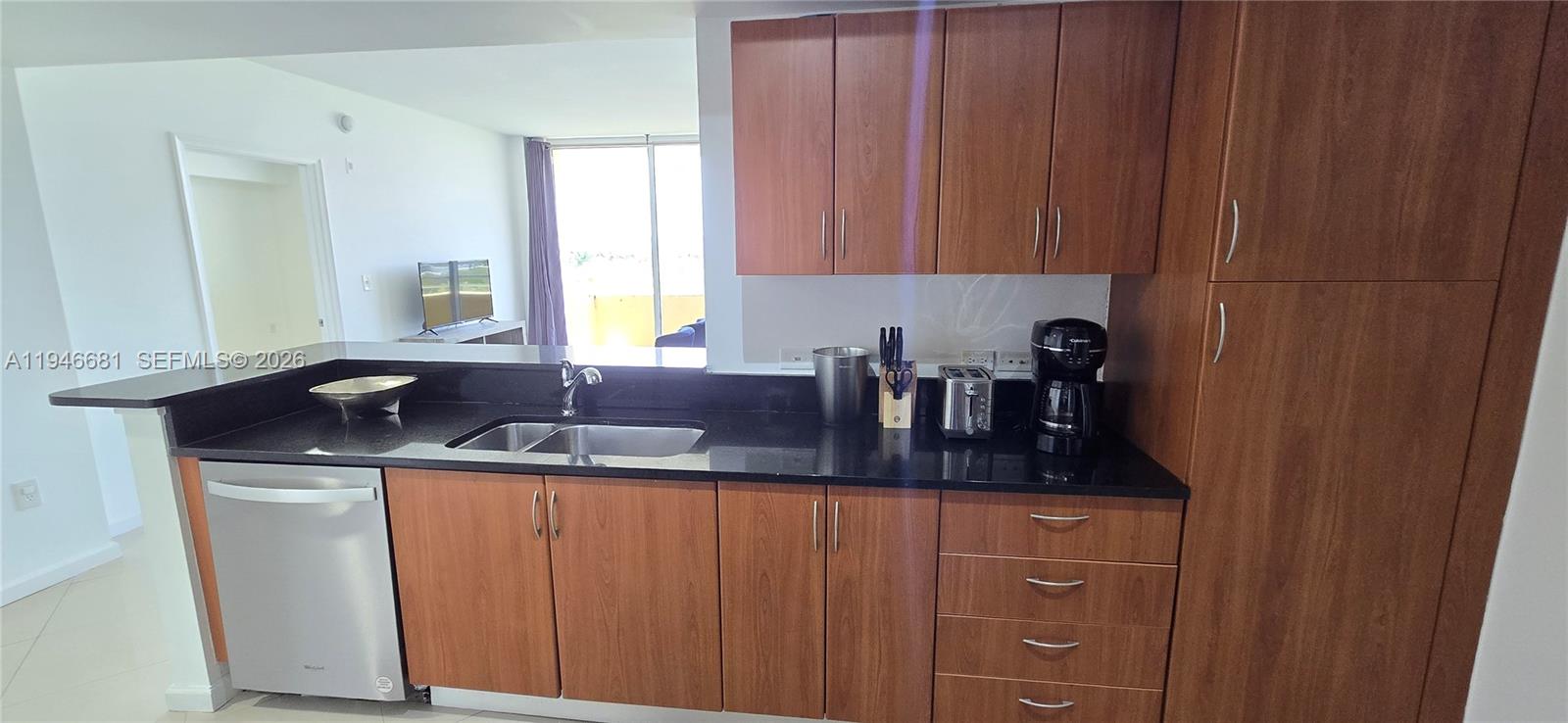 VENTURE AT AVENTURA WEST - Residential