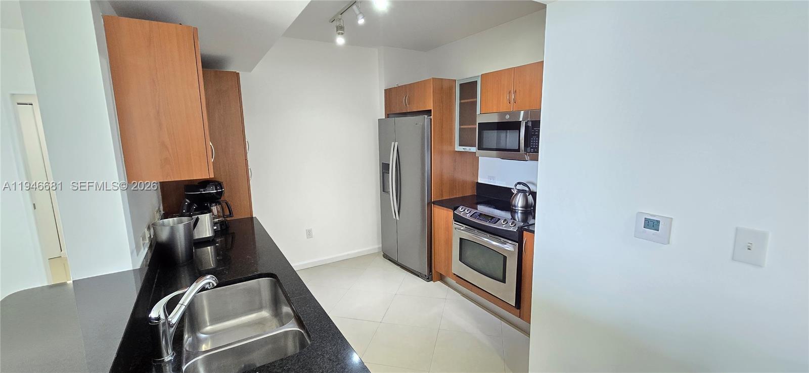 VENTURE AT AVENTURA WEST - Residential