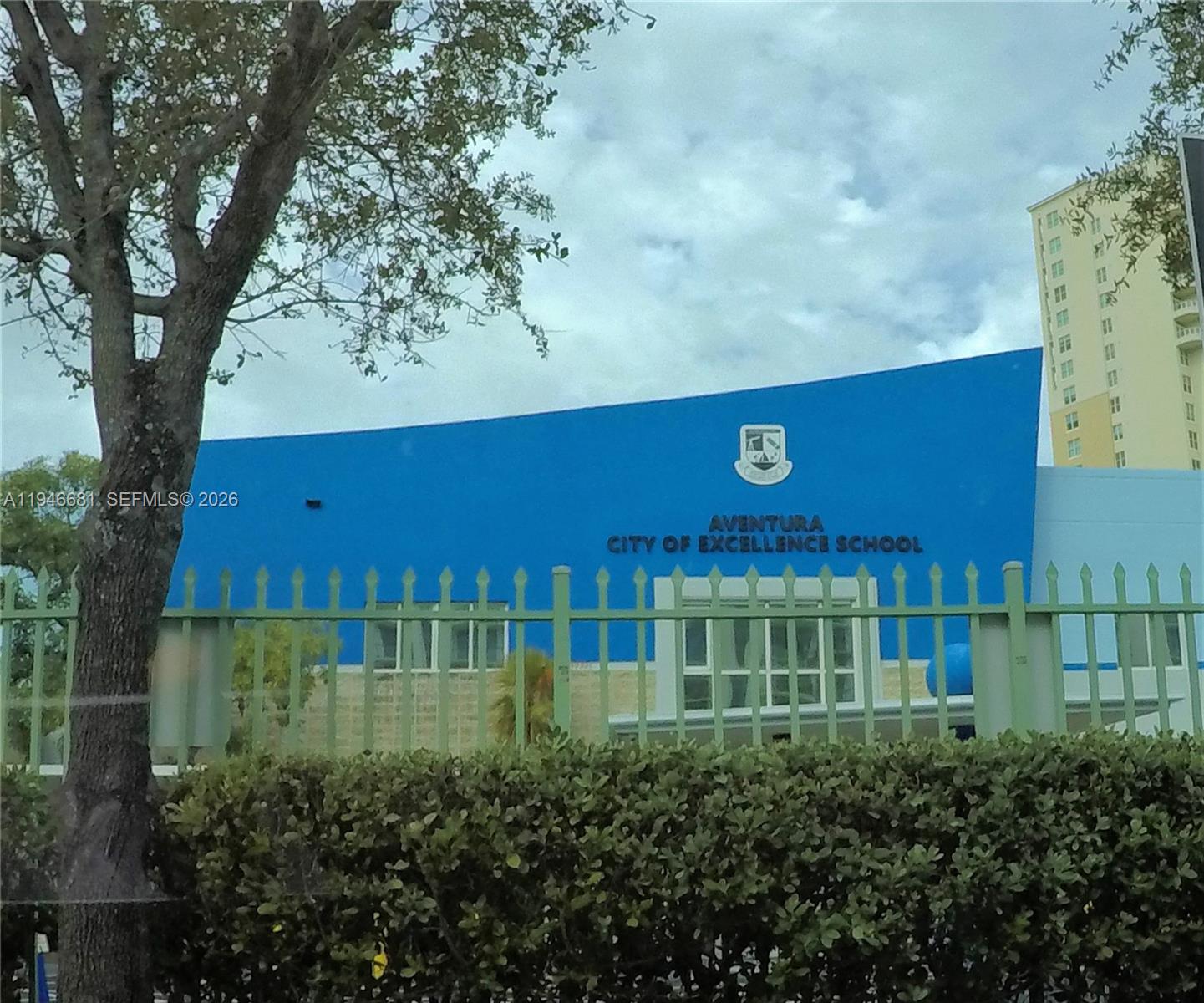 VENTURE AT AVENTURA WEST - Residential