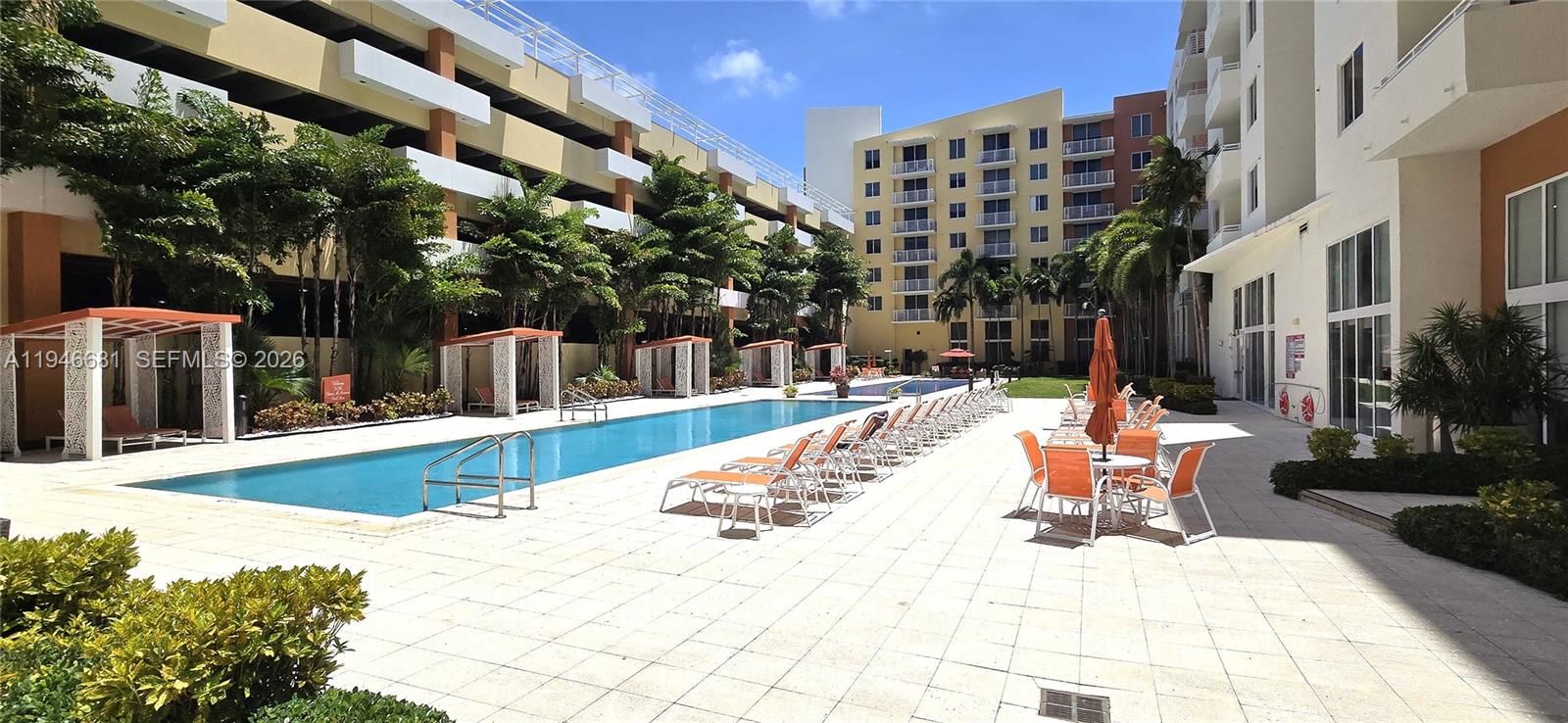 VENTURE AT AVENTURA WEST - Residential