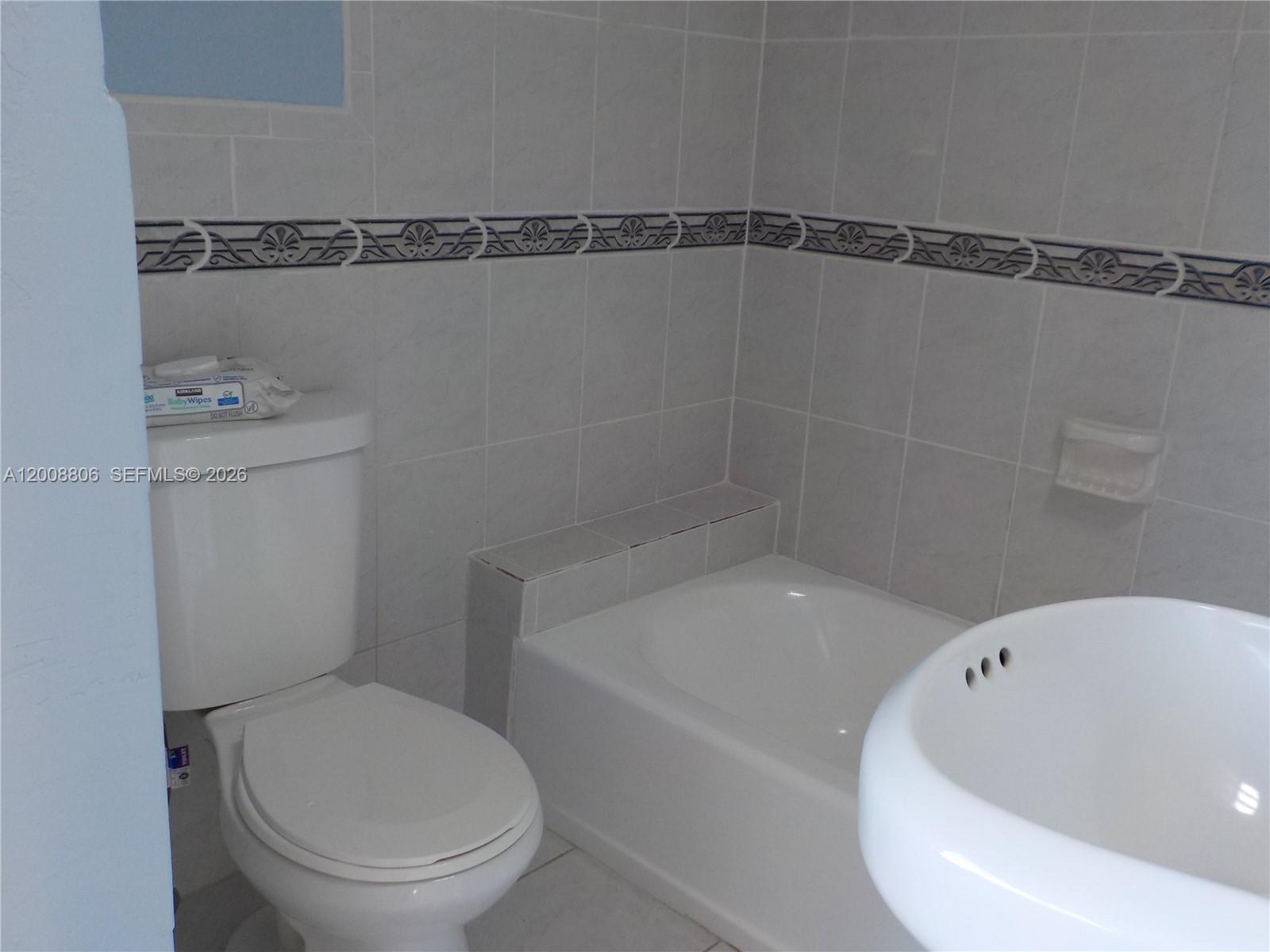 S CORAL HOMES SEC 3 - Residential