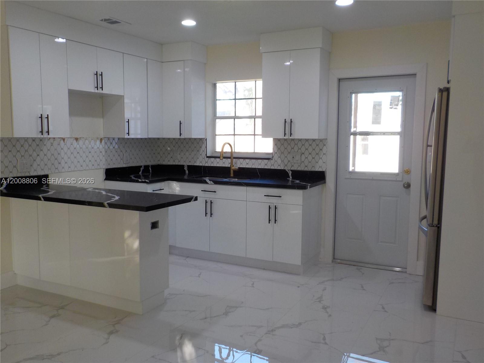 S CORAL HOMES SEC 3 - Residential