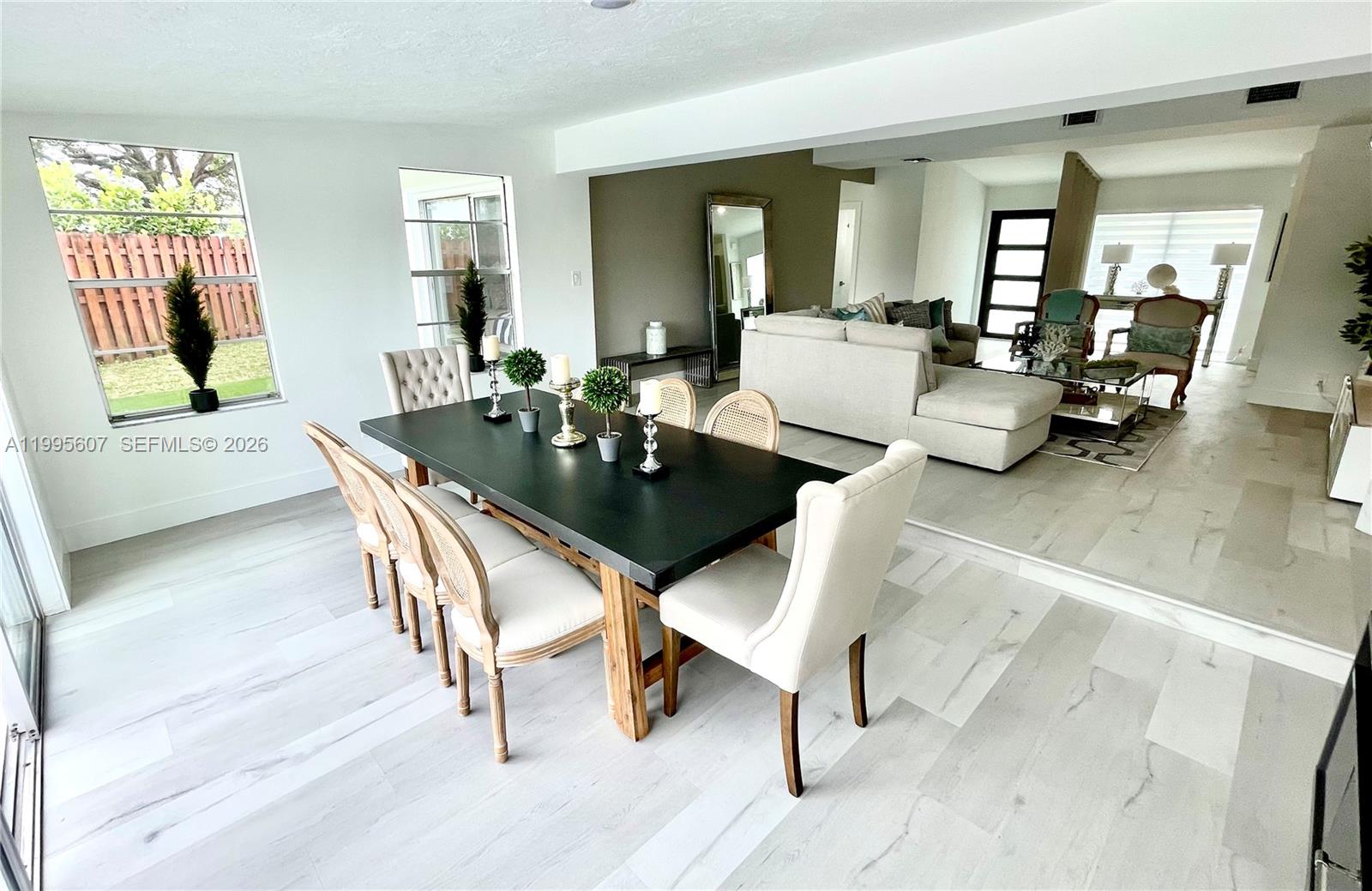 LAUDERDALE ISLES NO 2-BLK - Residential