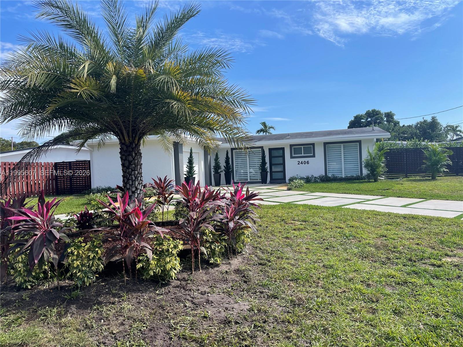 LAUDERDALE ISLES NO 2-BLK - Residential