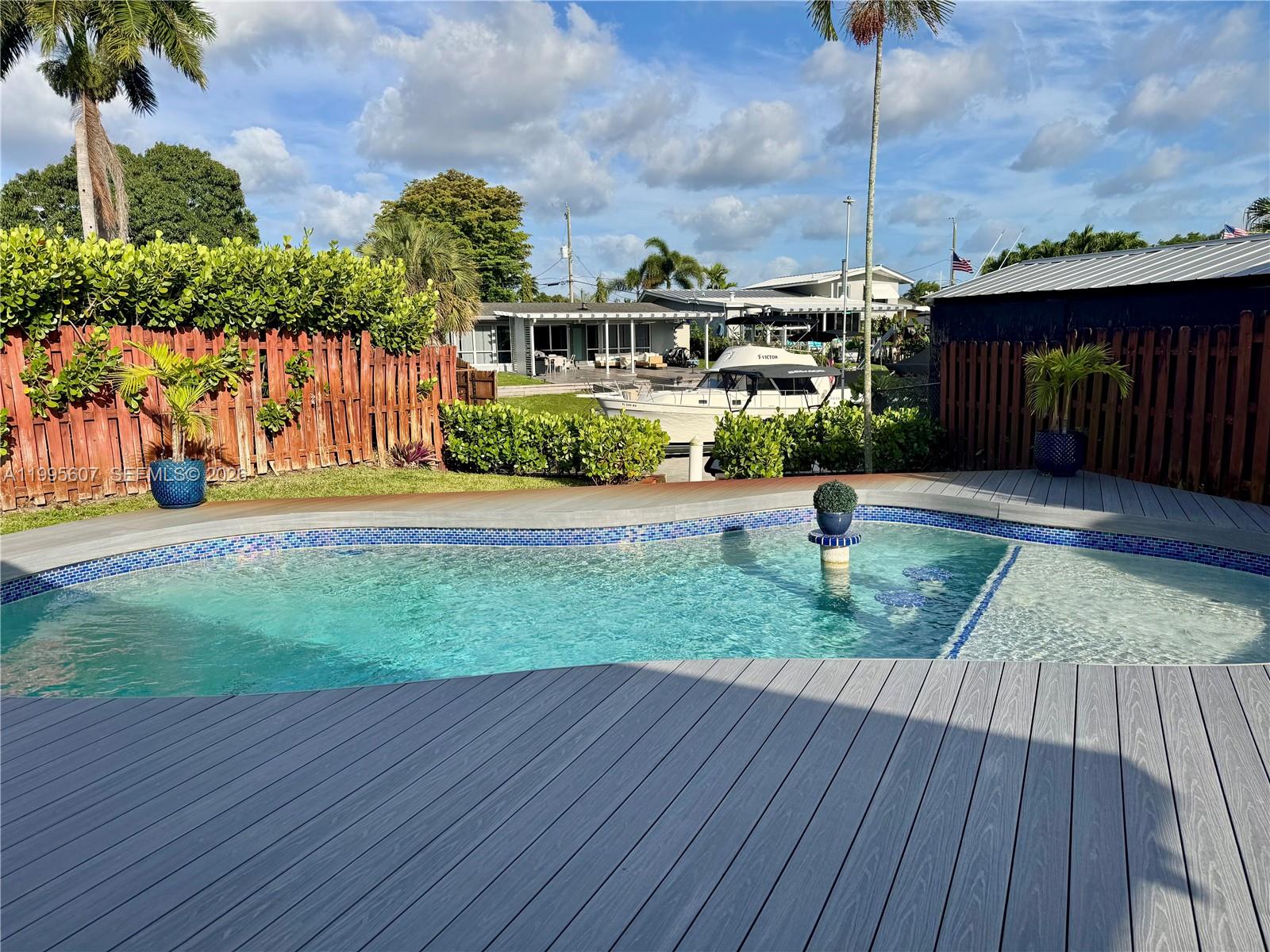 LAUDERDALE ISLES NO 2-BLK - Residential