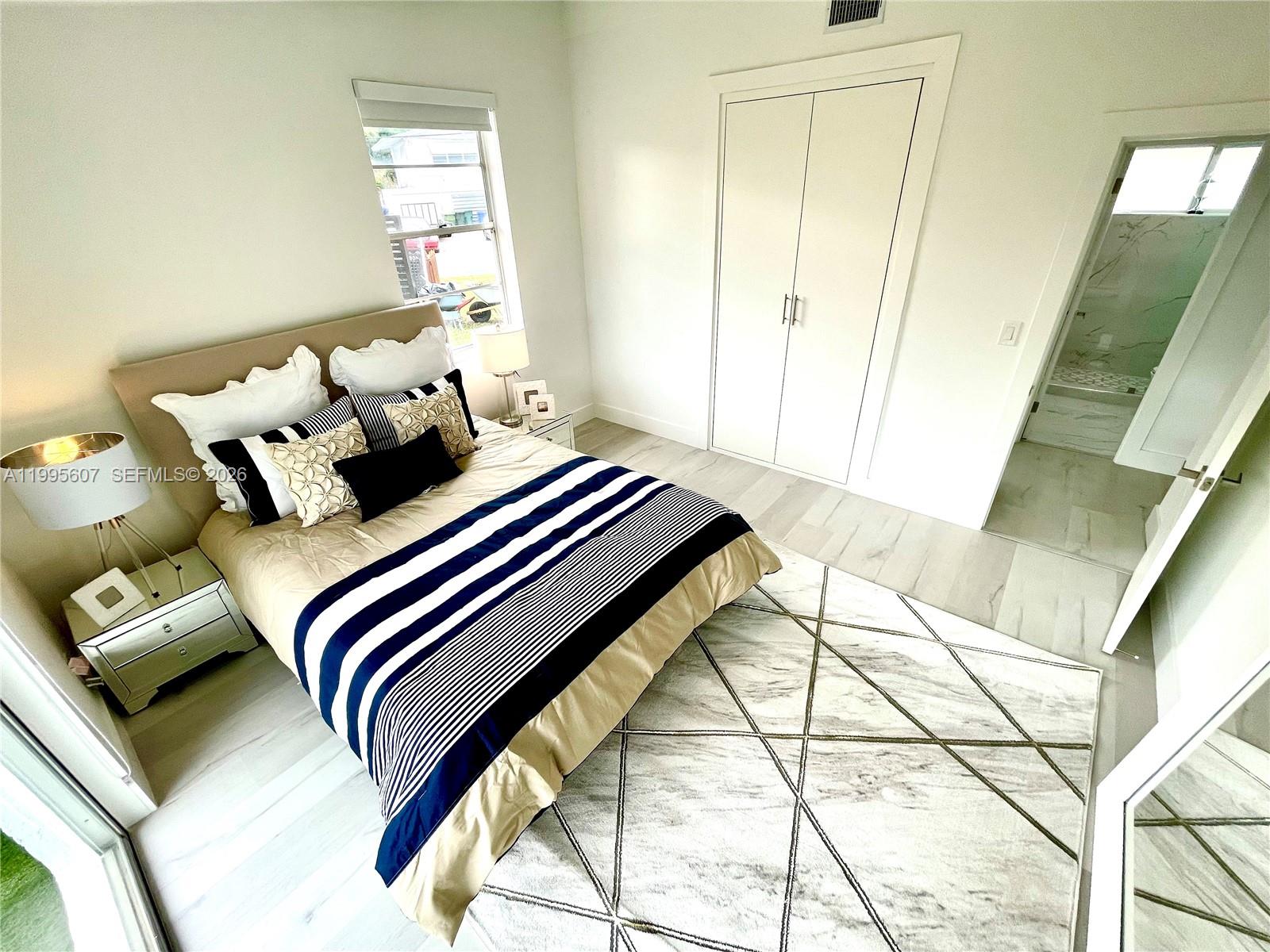 LAUDERDALE ISLES NO 2-BLK - Residential