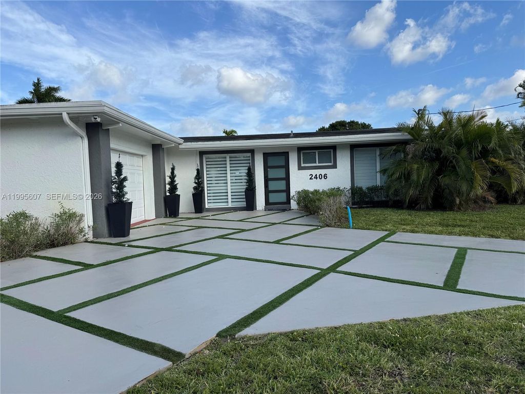 Photo of 2406 Marathon Ln, Fort Lauderdale, FL 33312 (MLS # A11995607)