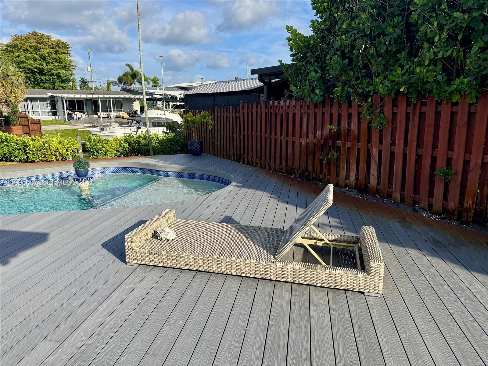 LAUDERDALE ISLES NO 2-BLK - Residential