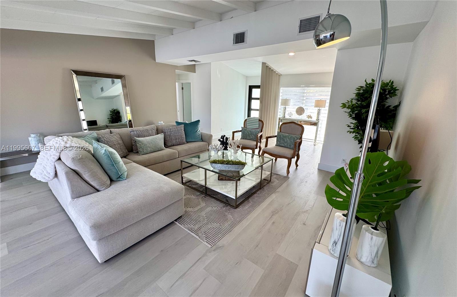 LAUDERDALE ISLES NO 2-BLK - Residential