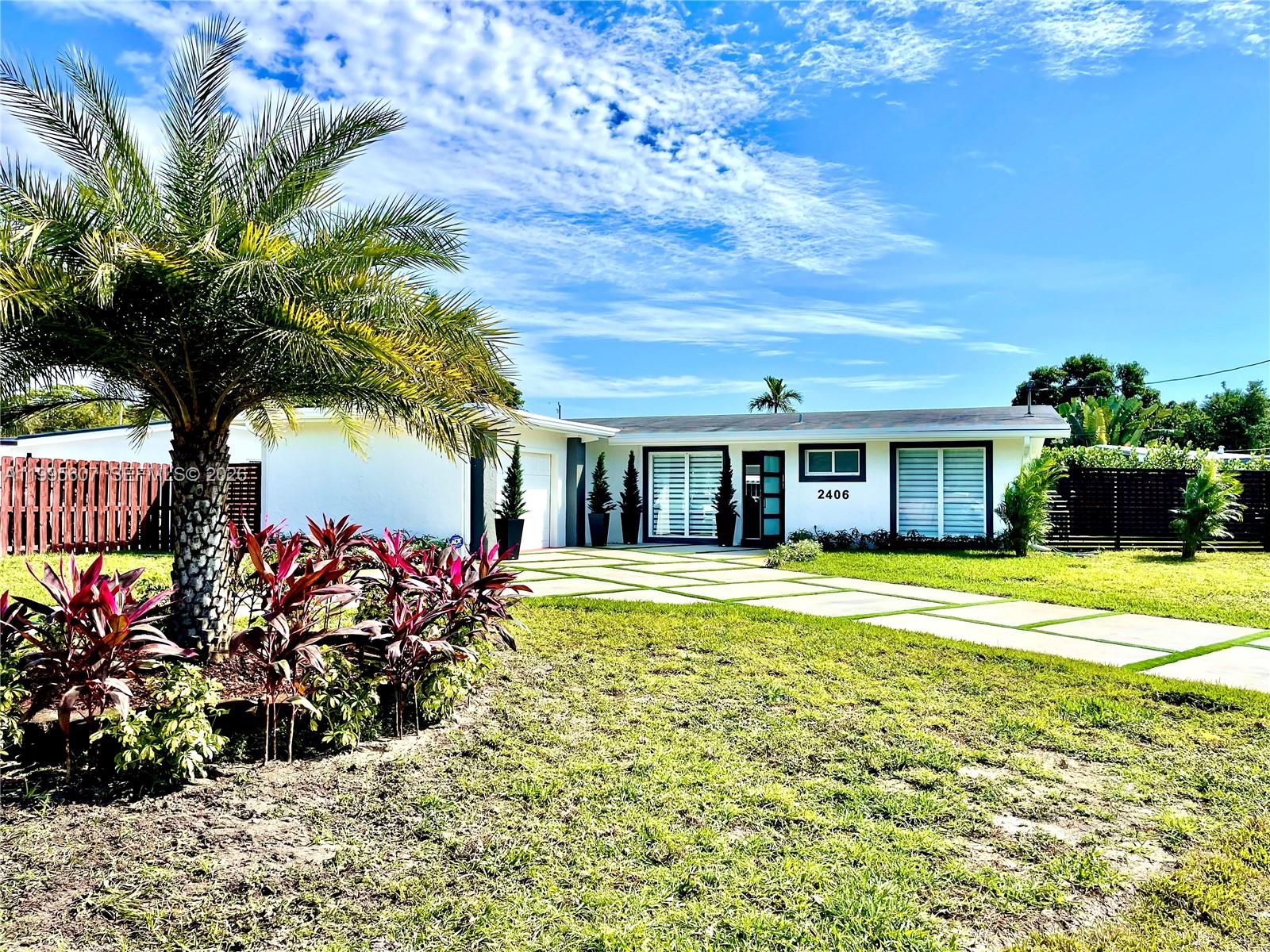 LAUDERDALE ISLES NO 2-BLK - Residential