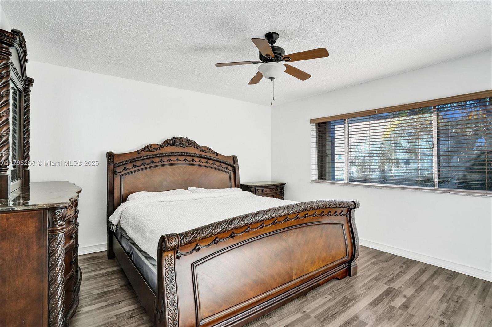 HAMPTONS OF NORTH LAUDERD - Residential Lease