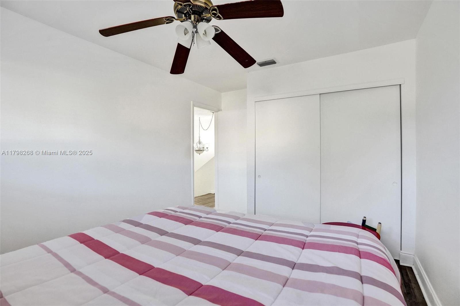 HAMPTONS OF NORTH LAUDERD - Residential Lease