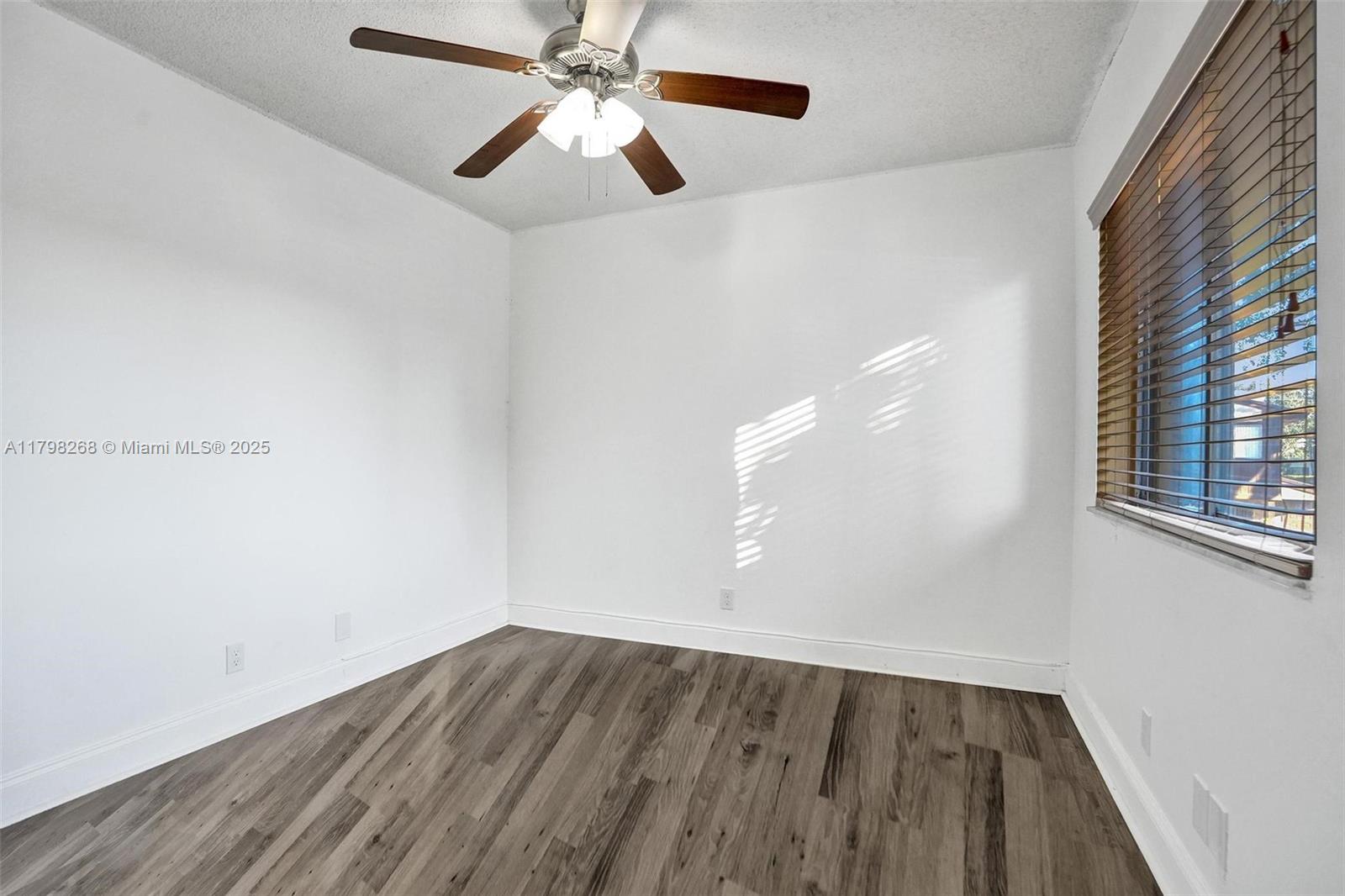 HAMPTONS OF NORTH LAUDERD - Residential Lease