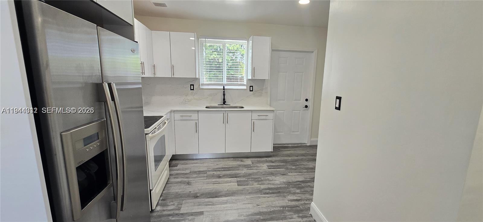 CUTLER RIDGE MANOR ESTATE - Residential