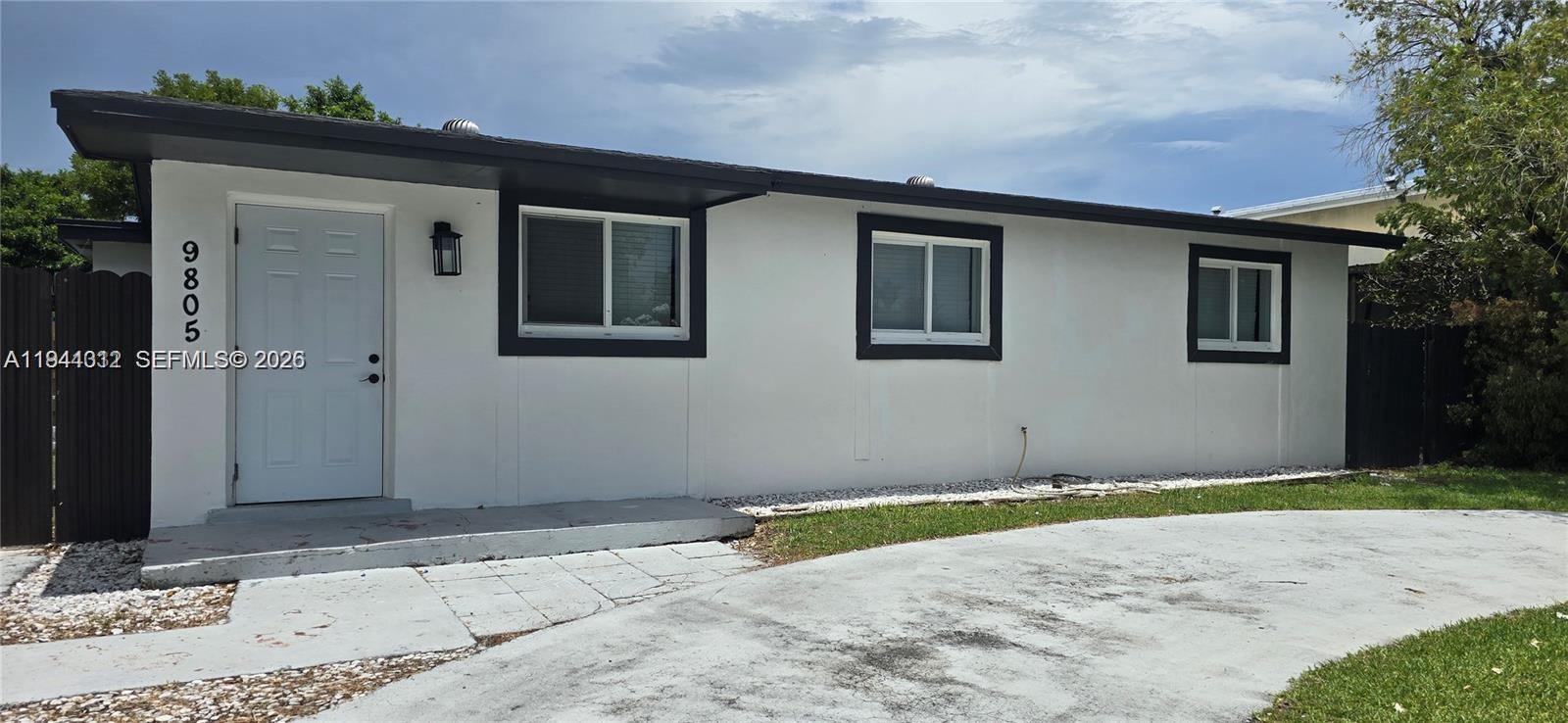 CUTLER RIDGE MANOR ESTATE - Residential