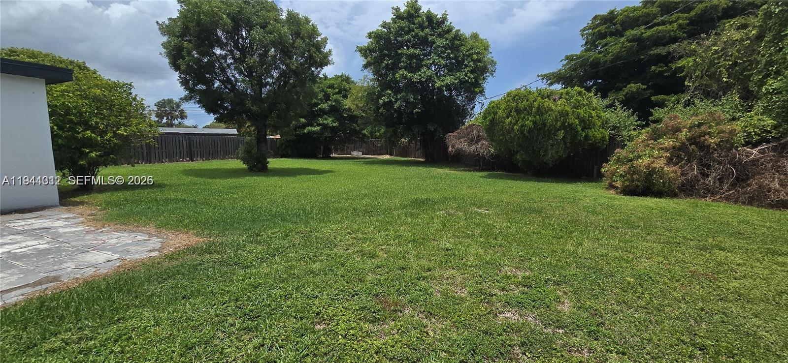 CUTLER RIDGE MANOR ESTATE - Residential