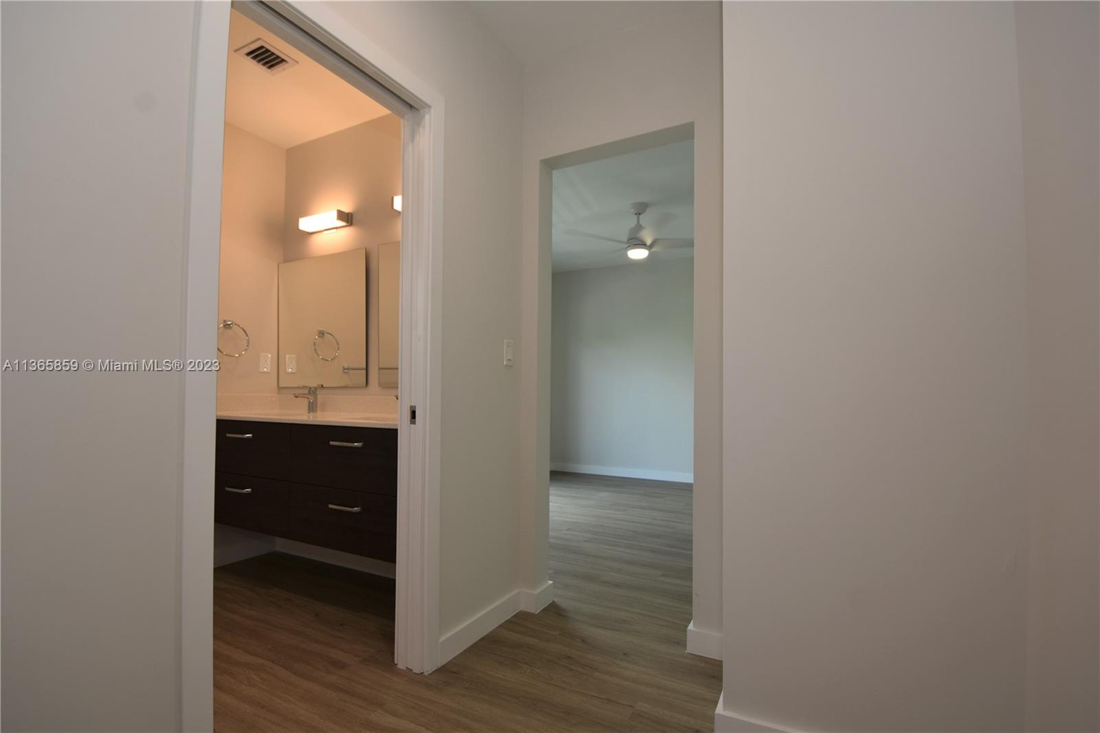 LEISURE TOWNHOUSES CONDO - Residential
