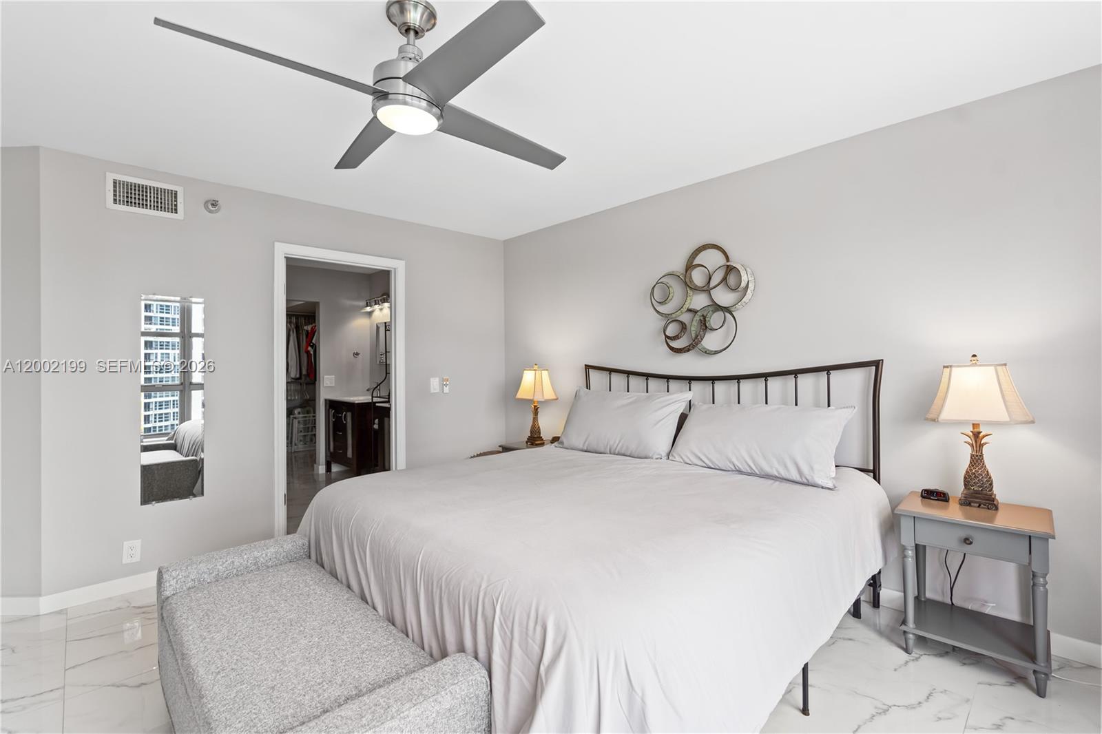 MYSTIC POINTE TOWER 400 C - Residential