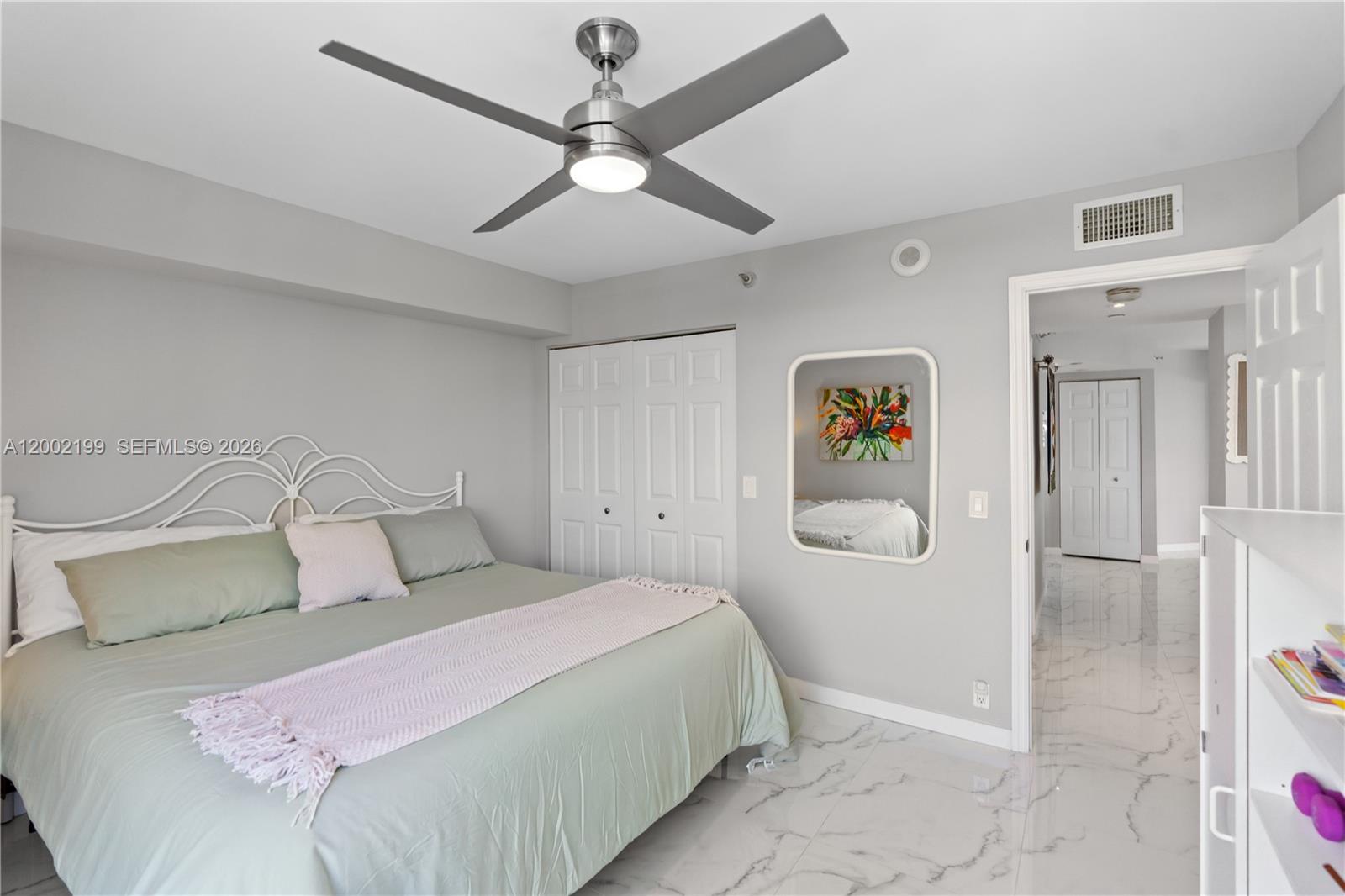 MYSTIC POINTE TOWER 400 C - Residential