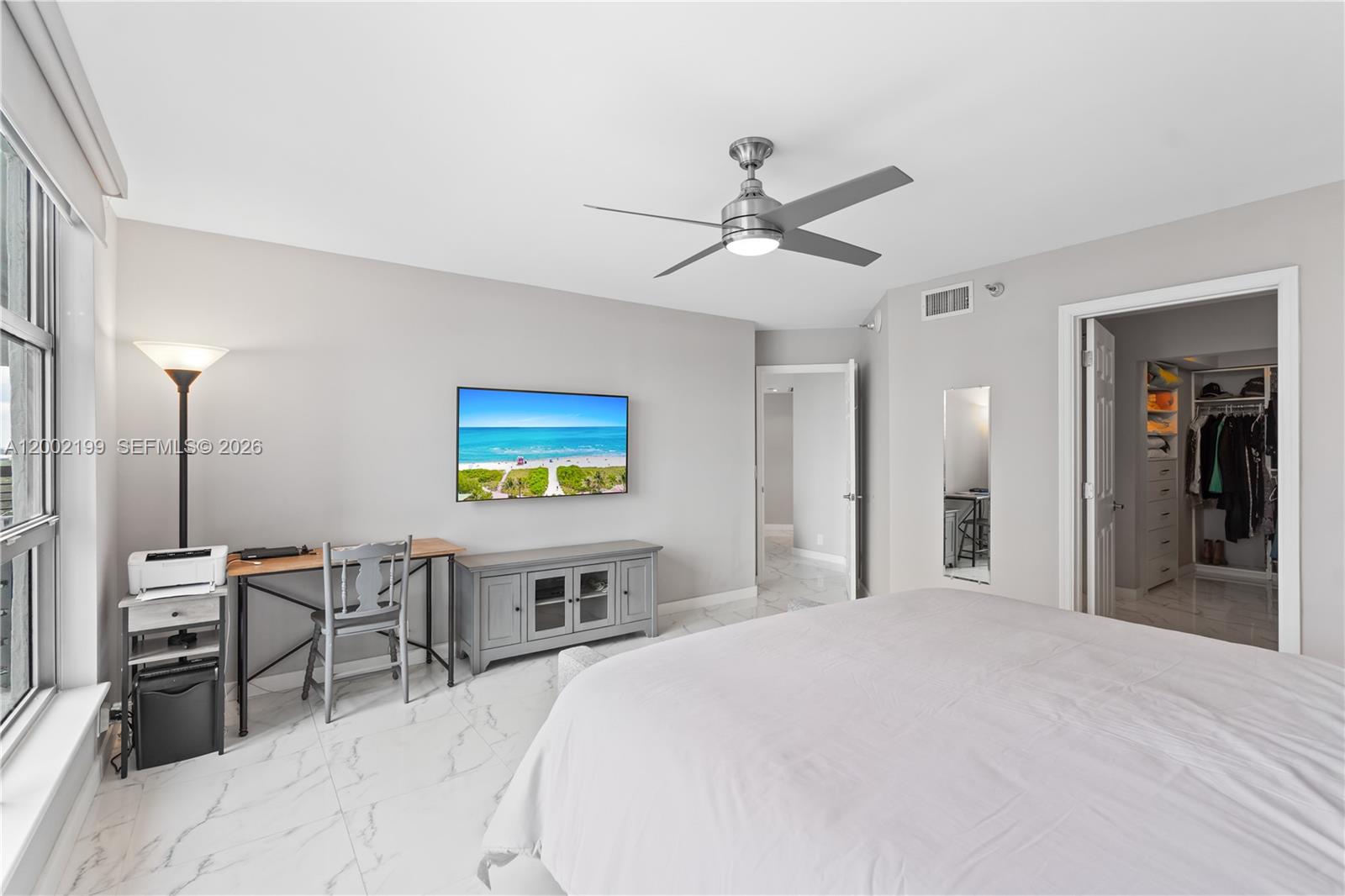 MYSTIC POINTE TOWER 400 C - Residential