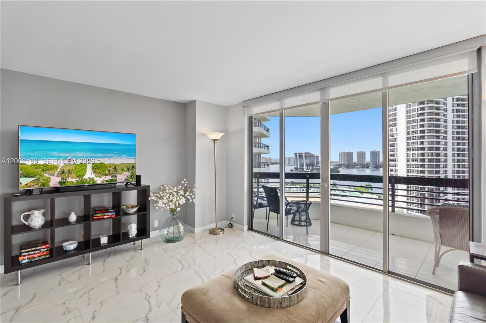 MYSTIC POINTE TOWER 400 C - Residential