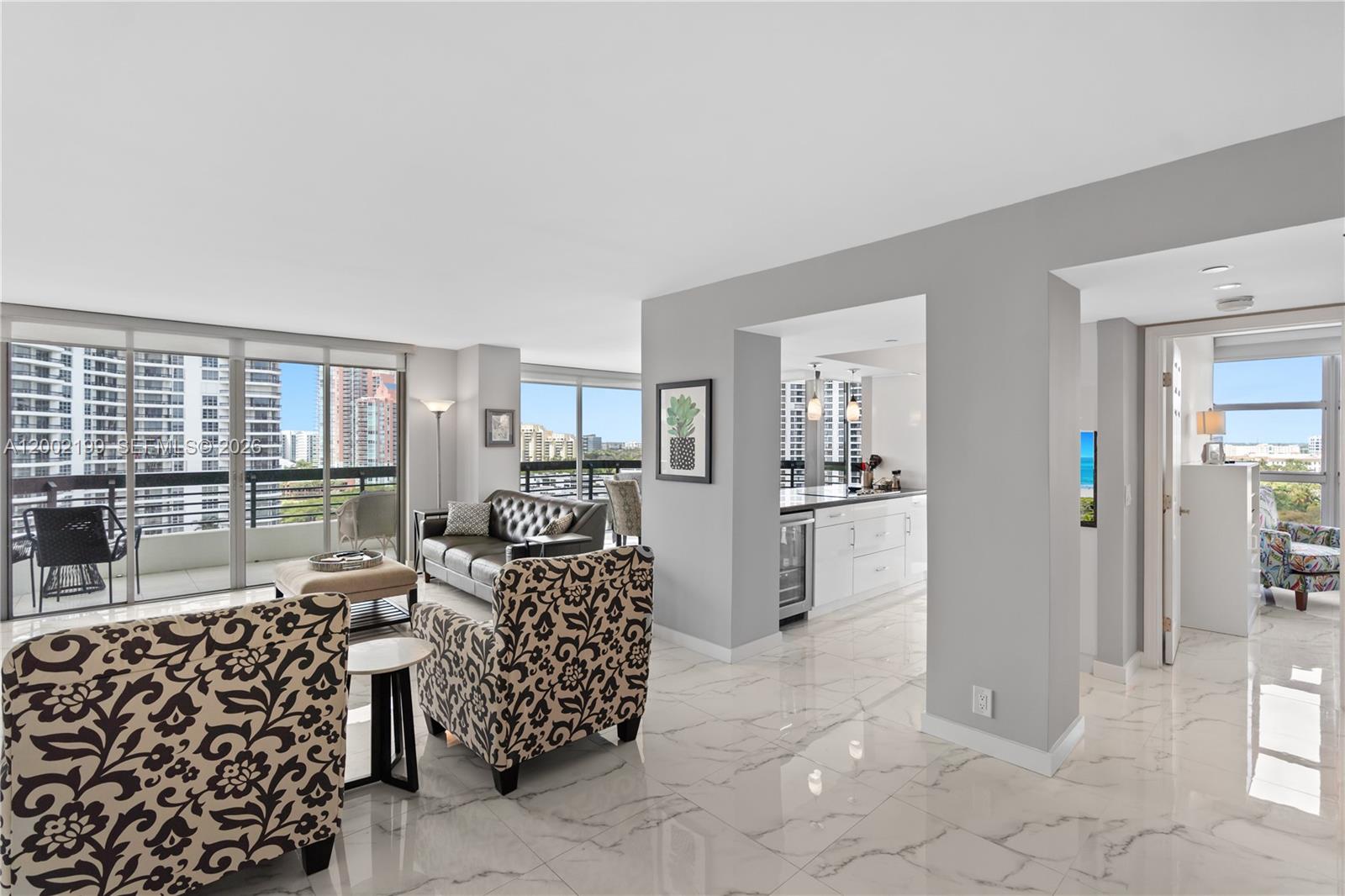 MYSTIC POINTE TOWER 400 C - Residential