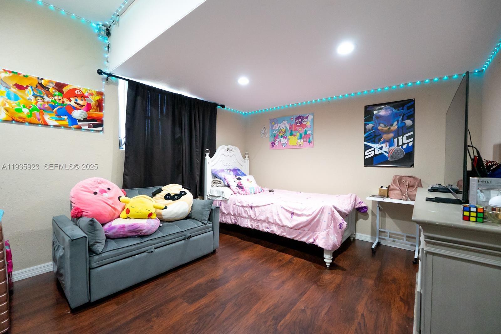 WESTWOOD COMMUNITY 3 - Residential