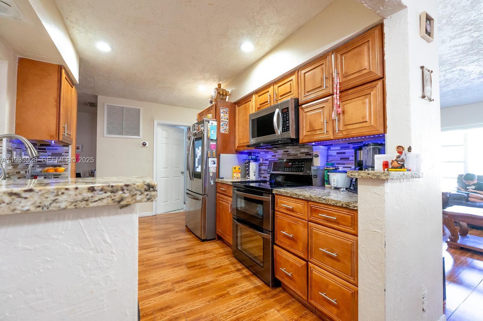 WESTWOOD COMMUNITY 3 - Residential