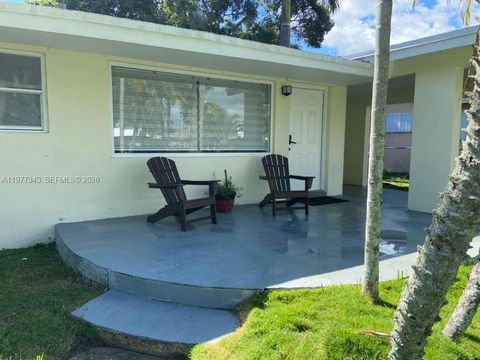 Tiny photo for 230 NE 2nd Pl, Dania Beach, FL 33004 (MLS # A11977343)
