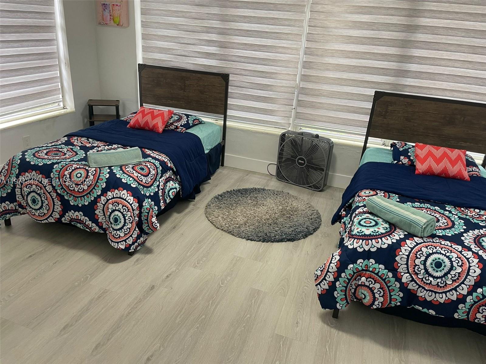 POINCIANA PK AMEN PL BLKS - Residential