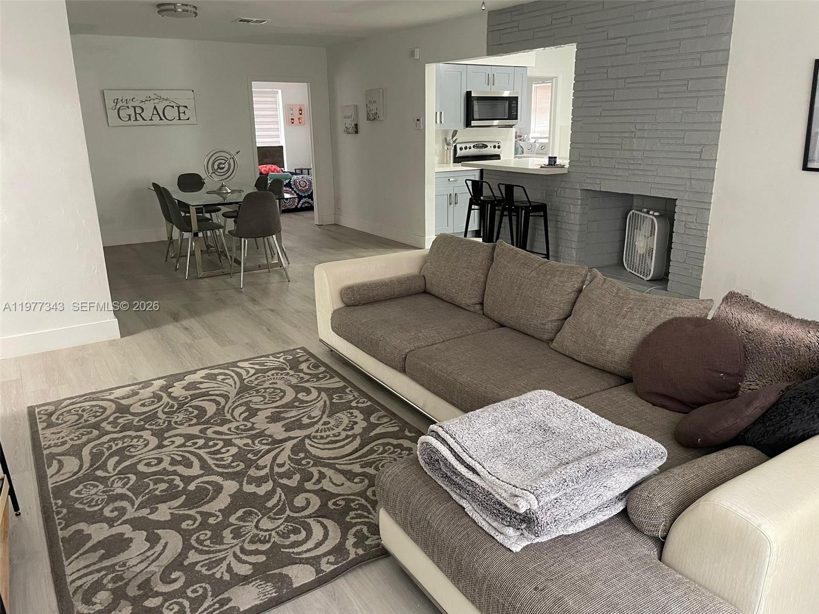 POINCIANA PK AMEN PL BLKS - Residential