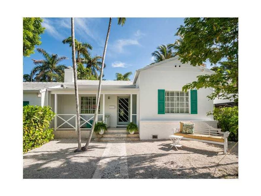 Ultra chic internationally published bungalow. This place will make yoiu feel like your on a permanent vacation. pictures speak for themselves