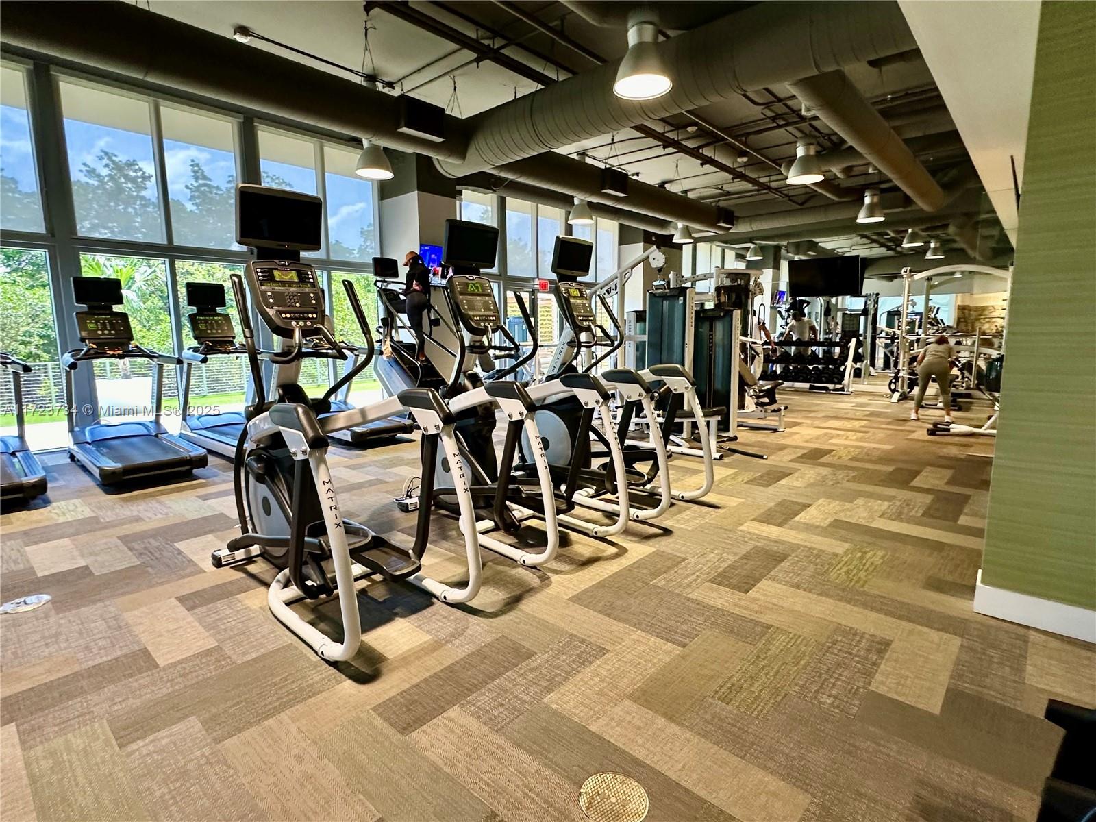 THE HARBOUR SOUTH CONDO - Residential