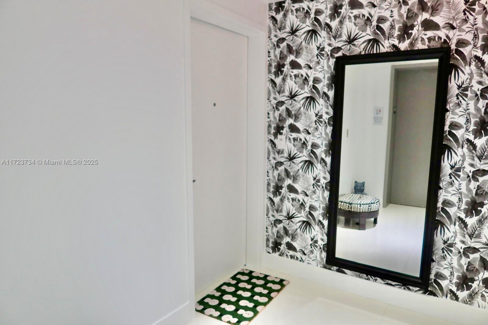 THE HARBOUR SOUTH CONDO - Residential