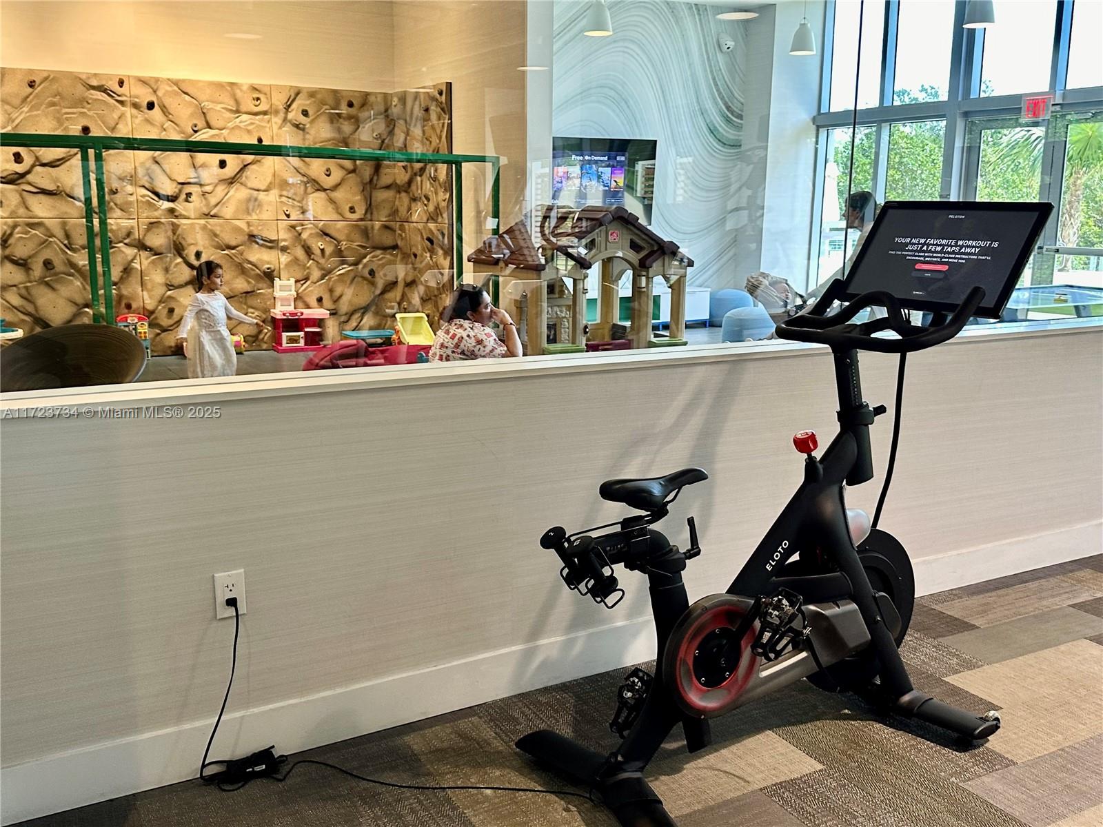 THE HARBOUR SOUTH CONDO - Residential