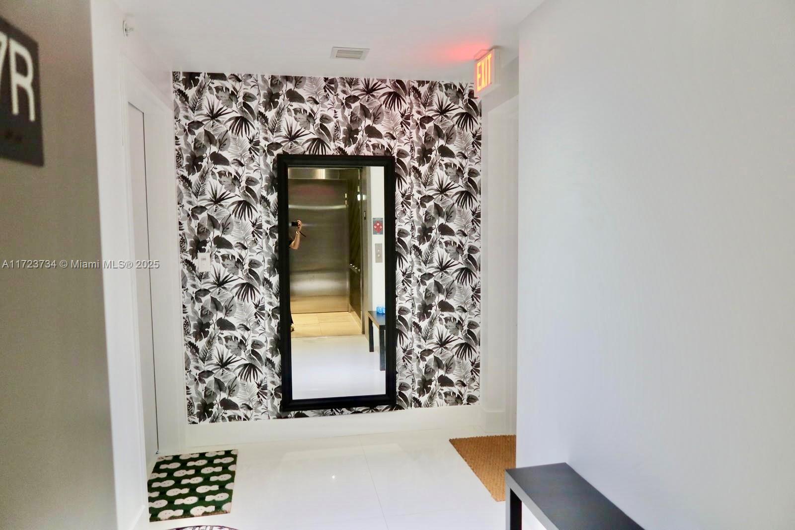 THE HARBOUR SOUTH CONDO - Residential