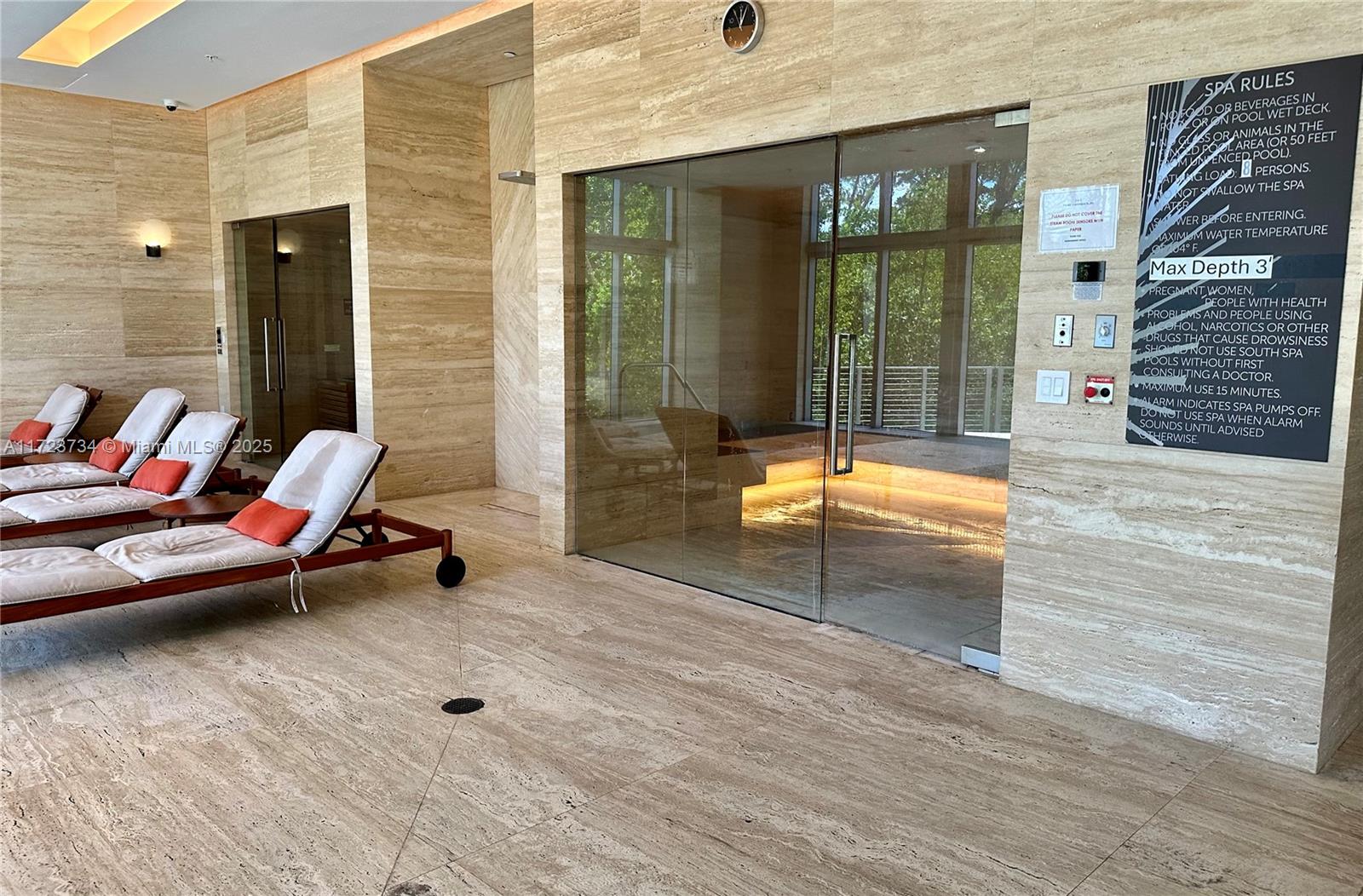 THE HARBOUR SOUTH CONDO - Residential